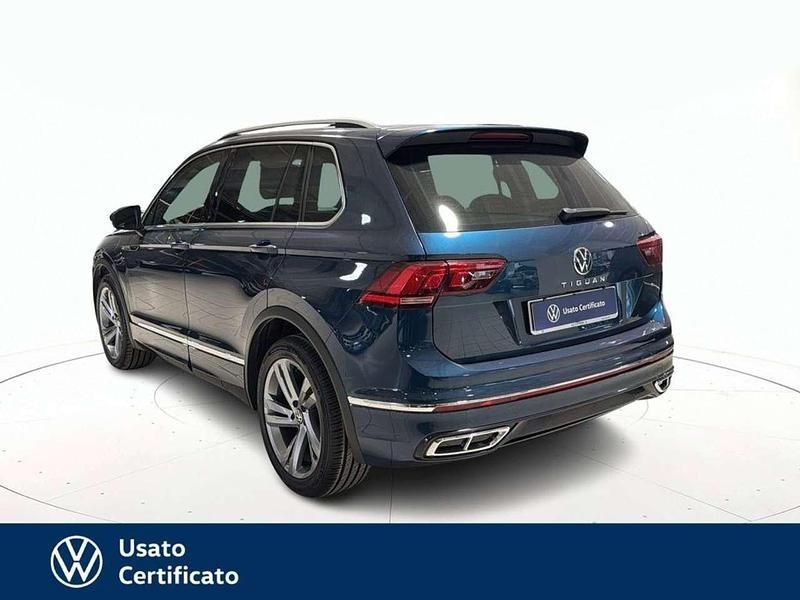 Usata VW Tiguan R-line 150 CV (110 kW) 2021 Blu / pastello SUV