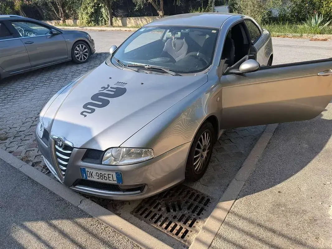 Usata Alfa Romeo GT Progression 150 CV (110 kW) 2007 Grigio Coupé
