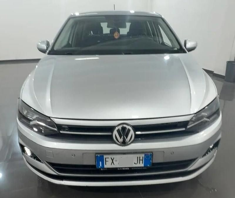 Usata VW Polo Comfortline 80 CV (58 kW) 2019 Argento Utilitaria