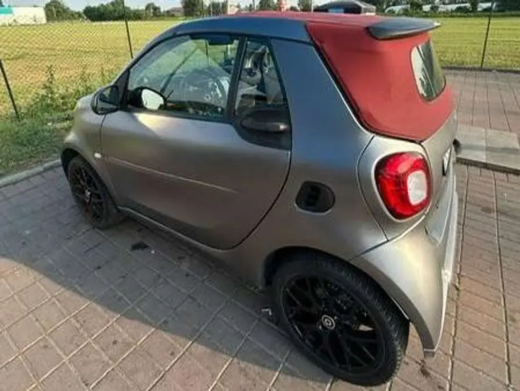 Usata Smart ForTwo Cabrio Proxy 71 CV (52 kW) 2017 Grigio Cabrio