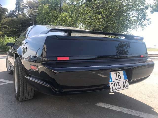 283274de-6267-488b-9a58-5421a83af45f_pontiac-firebird-3-1cc-v6-t-top-replica-knight-rider.jpg