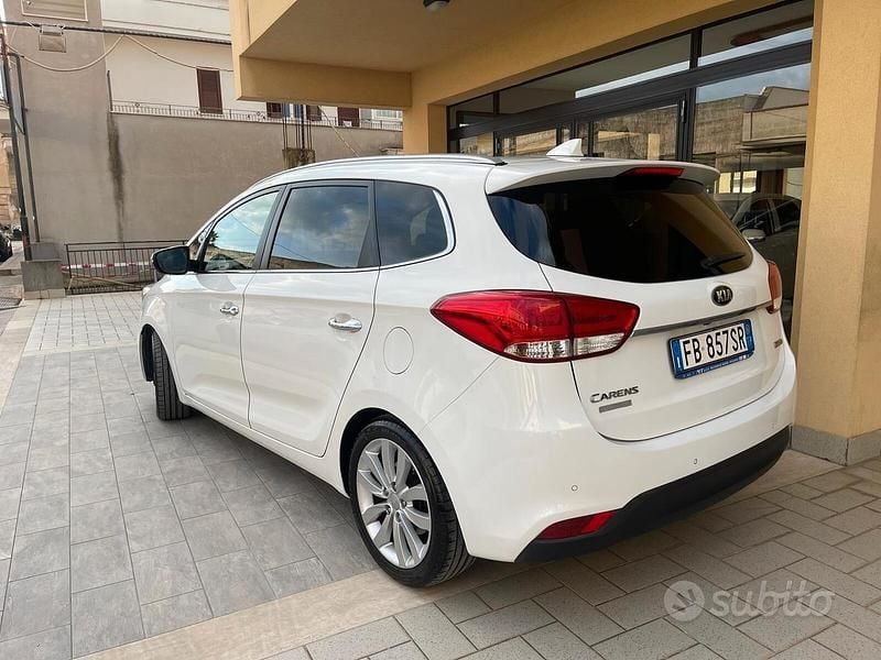 Usata Kia Carens 141 CV (103 kW) 2016 Bianco Monovolume