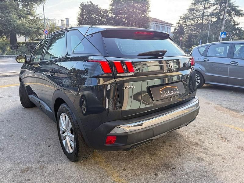 Usata Peugeot 3008 Business-Line 131 CV (96 kW) 2019 Nero SUV