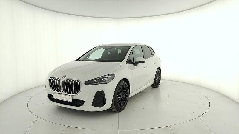 Usata BMW 218 Active Tourer Comfort Edition 150 CV (110 kW) 2024 Bianco Monovolume
