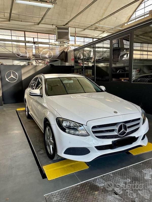 Usata Mercedes C180 116 CV (85 kW) 2016 Bianco Berlina