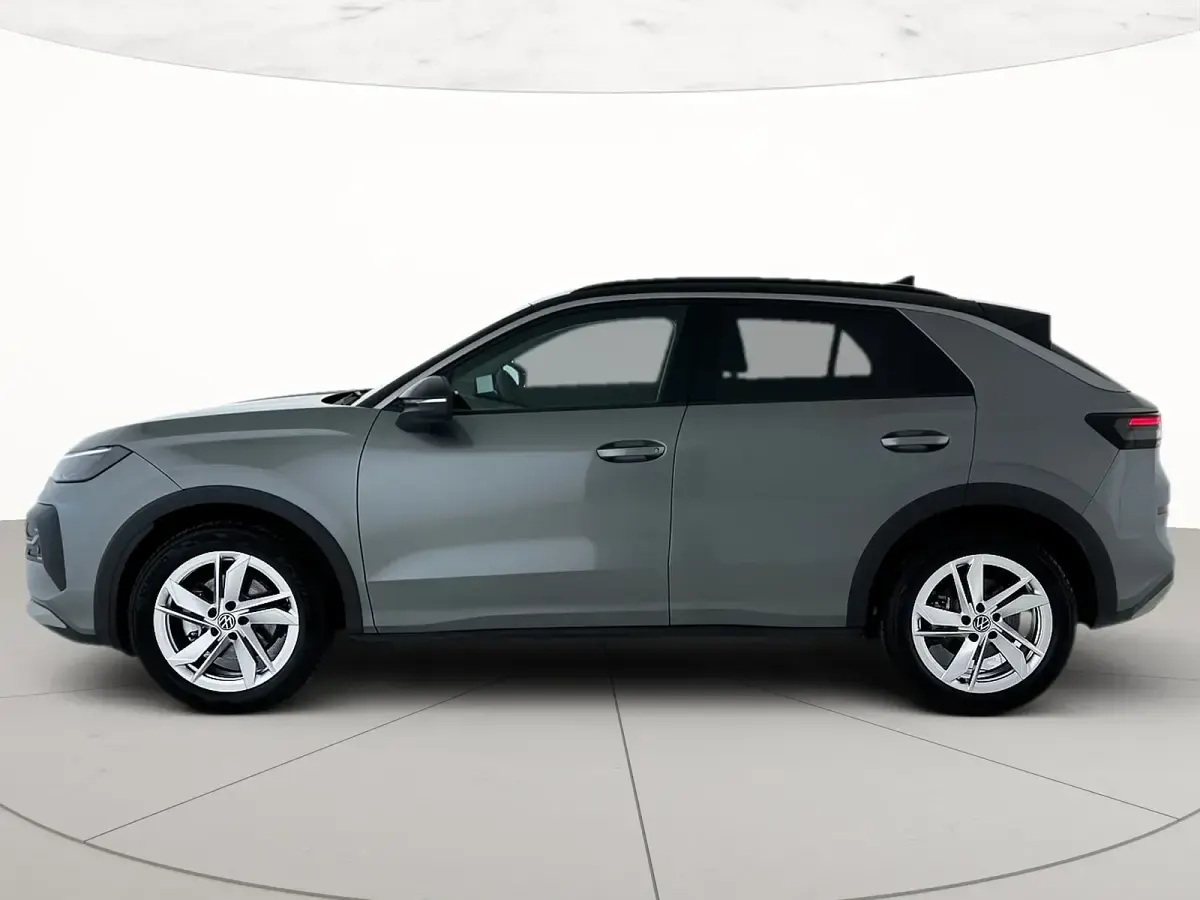 Nuova VW T-Roc Life 150 CV (110 kW) 2026 Wolf grey metallizzato nero SUV