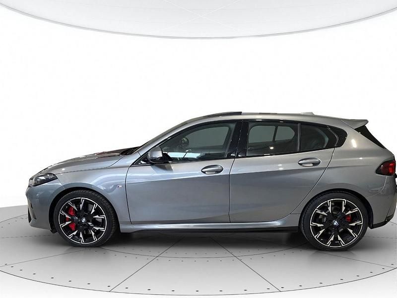 Usata BMW 118 M Sport 150 CV (110 kW) 2025 Skyscraper grey Utilitaria
