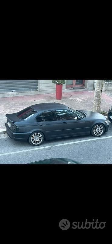 Usata BMW 320 136 CV (100 kW) 2004 Nero Berlina
