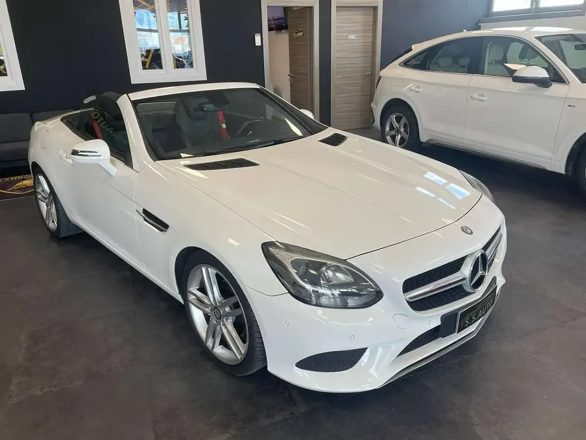 Usata Mercedes SLC250 Premium 204 CV (150 kW) 2017 Bianco Cabrio
