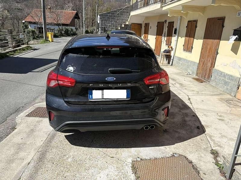 Usata Ford Focus ST-Line 125 CV (91 kW) 2022 Berlina