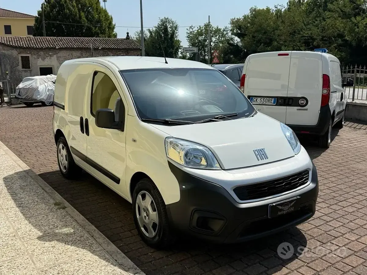 Usata Fiat Fiorino 95 CV (69 kW) 2023 Bianco Monovolume