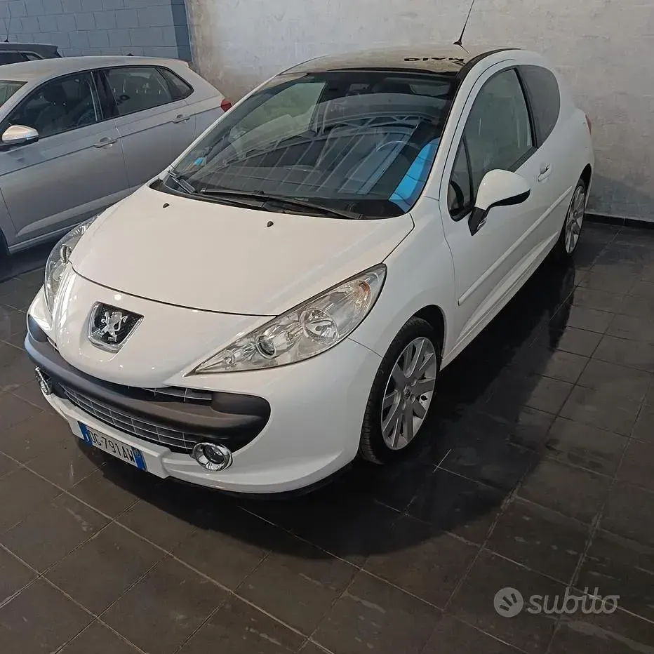 Usata Peugeot 207 150 CV (110 kW) 2007 Bianco Berlina