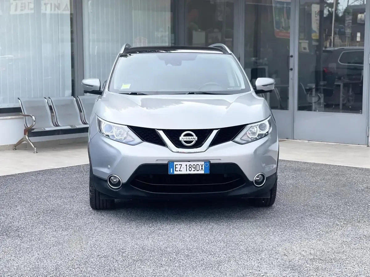 Usata Nissan Qashqai 110 CV (80 kW) 2015 Grigio SUV