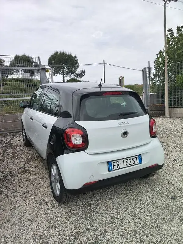 Usata Smart ForFour Prime 71 CV (52 kW) 2018 Bianco Utilitaria