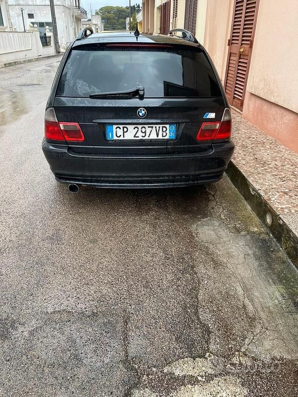 Usata BMW 320 136 CV (100 kW) 2002 Nero Station wagon