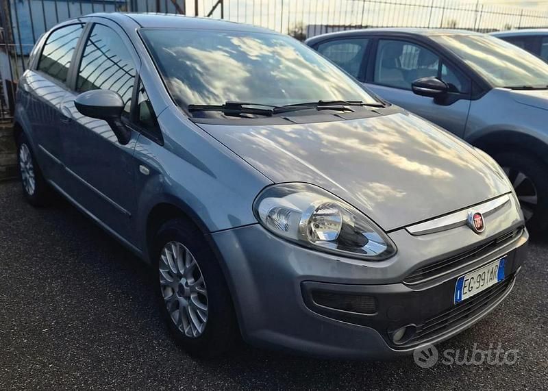 Usata Fiat Punto Evo Dynamic 75 CV (55 kW) 2011 Grigio Utilitaria