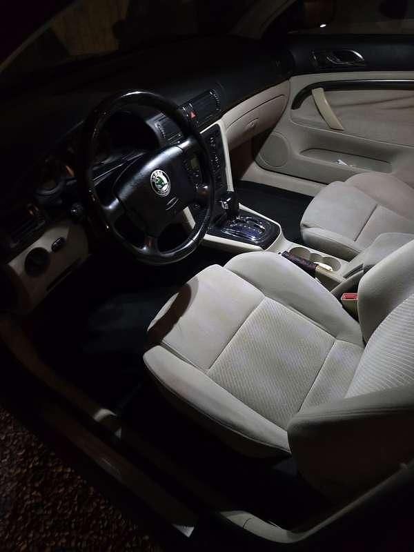 Usata Skoda Superb Classic 131 CV (96 kW) 2005 Berlina