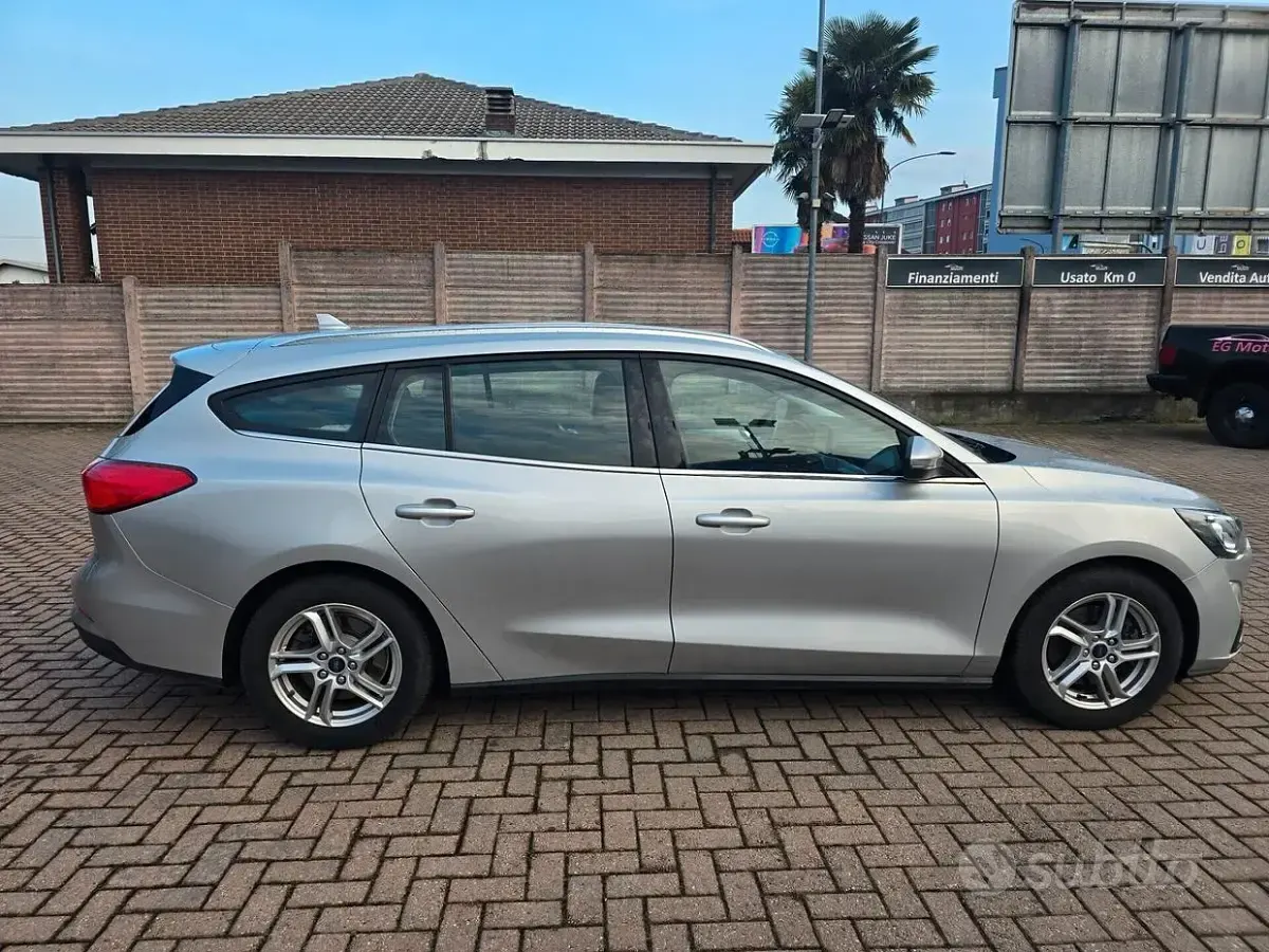 Usata Ford Focus Business Edition 120 CV (88 kW) 2019 Grigio Station wagon
