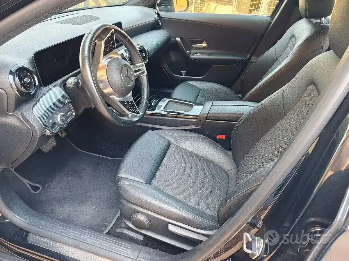 Usata Mercedes A180 136 CV (100 kW) 2023 Nero Berlina