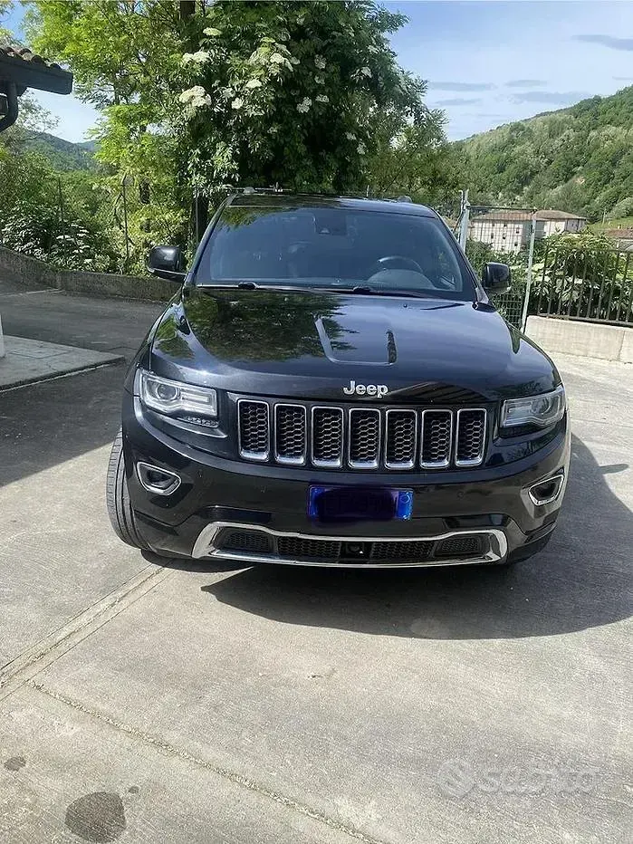 Usata Jeep Grand Cherokee Overland 250 CV (183 kW) 2013 Nero SUV