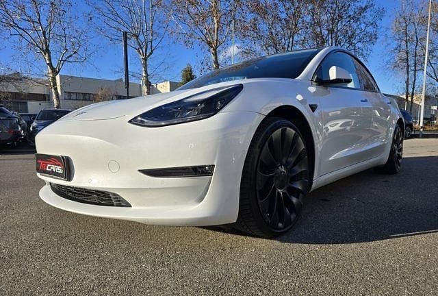 Usata Tesla Model 3 Long Range AWD 366 kW (498 CV) 2021 Bianco Berlina