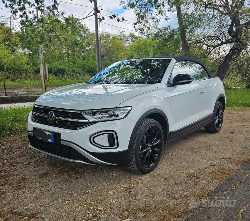 Usata 2023 VW T-Roc SUV | 28.000 € (Buon prezzo) - Immagine 1/4