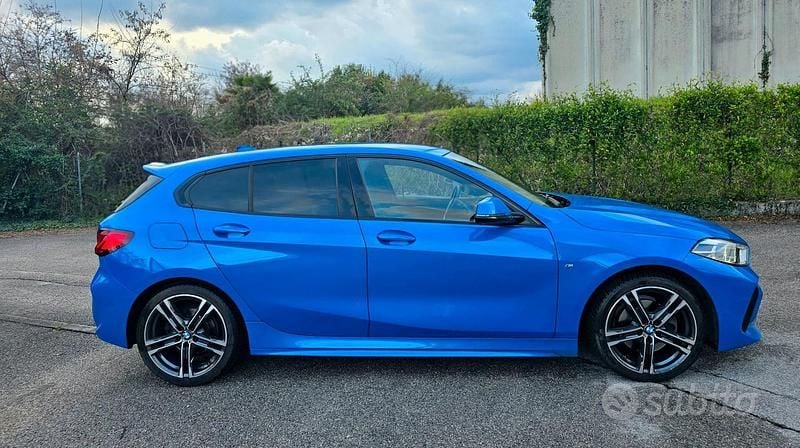 Usata BMW 116 M Sport 116 CV (85 kW) 2024 Blu/azzurro Utilitaria