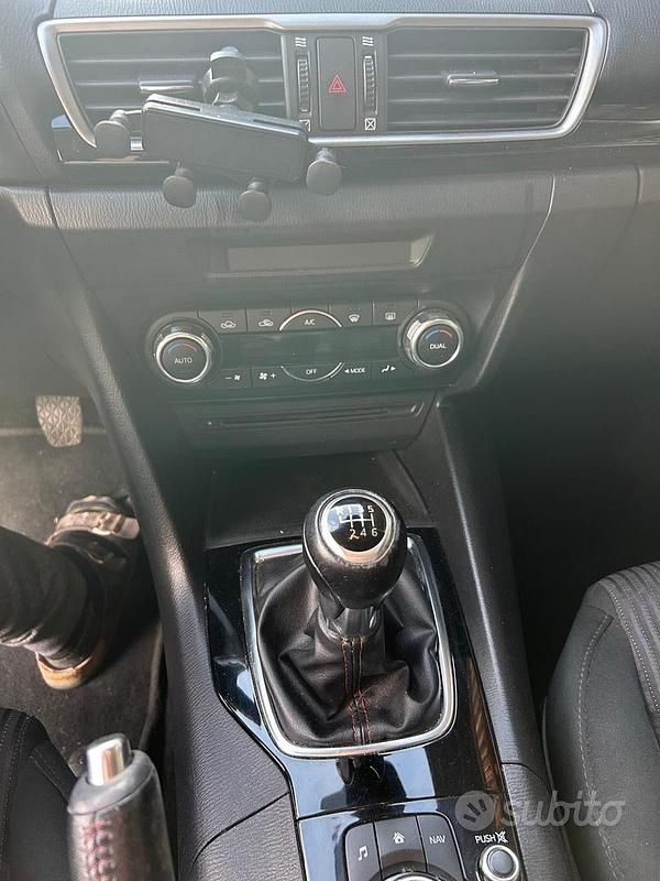 Usata Mazda 3 100 CV (73 kW) 2016 Bianco Berlina