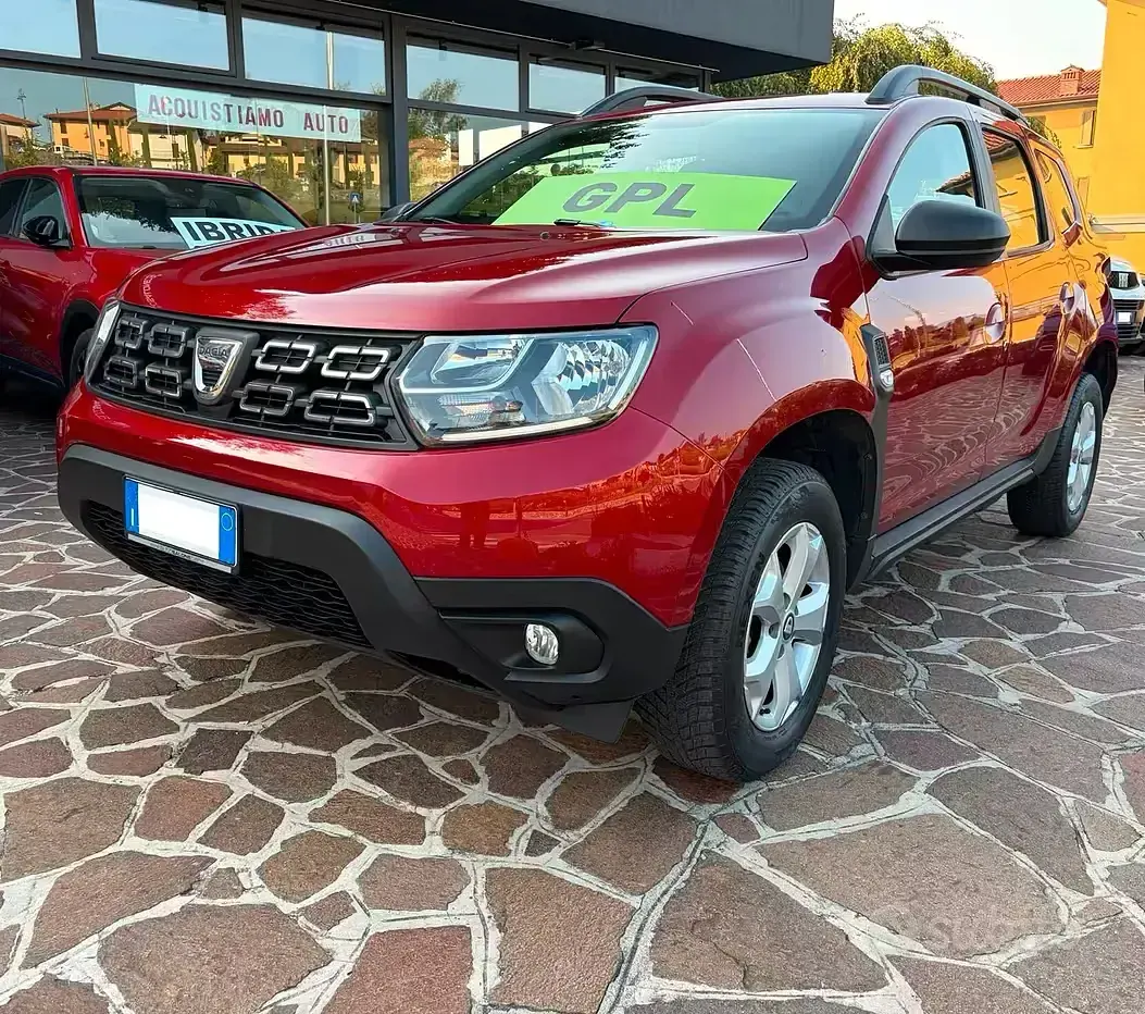 Usata Dacia Duster Comfort 101 CV (74 kW) 2021 Rosso SUV