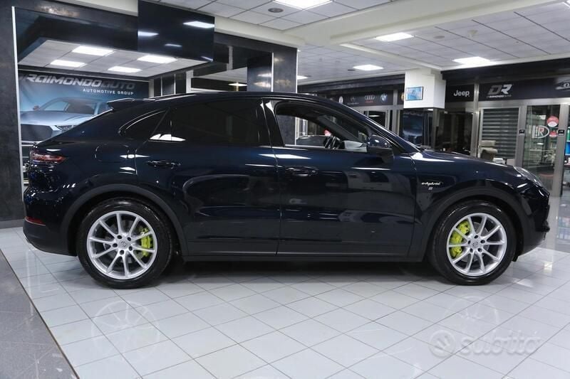 Usata Porsche Cayenne 340 CV (250 kW) 2021 Blu SUV