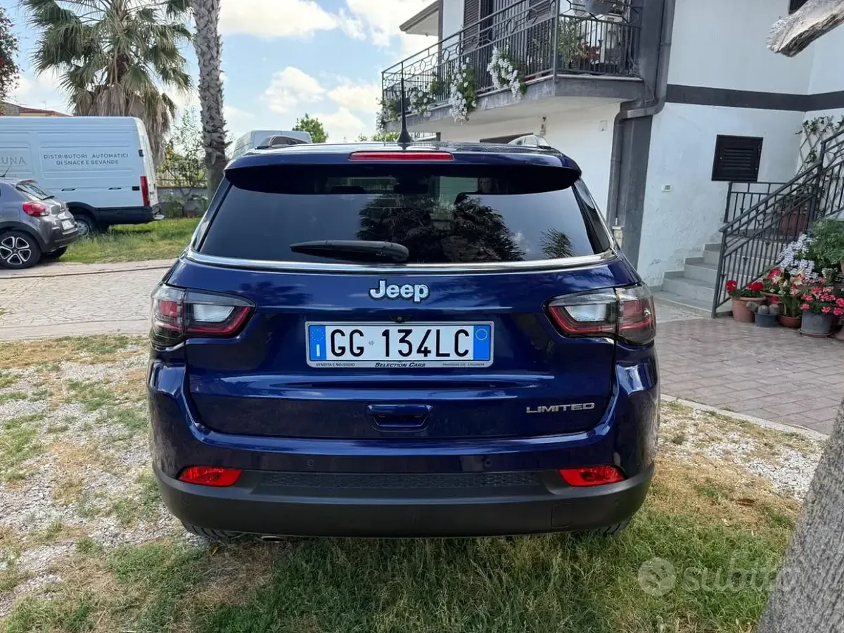 Usado Jeep Compass Limited 131 CV (96 kW) 2021 Azul SUV