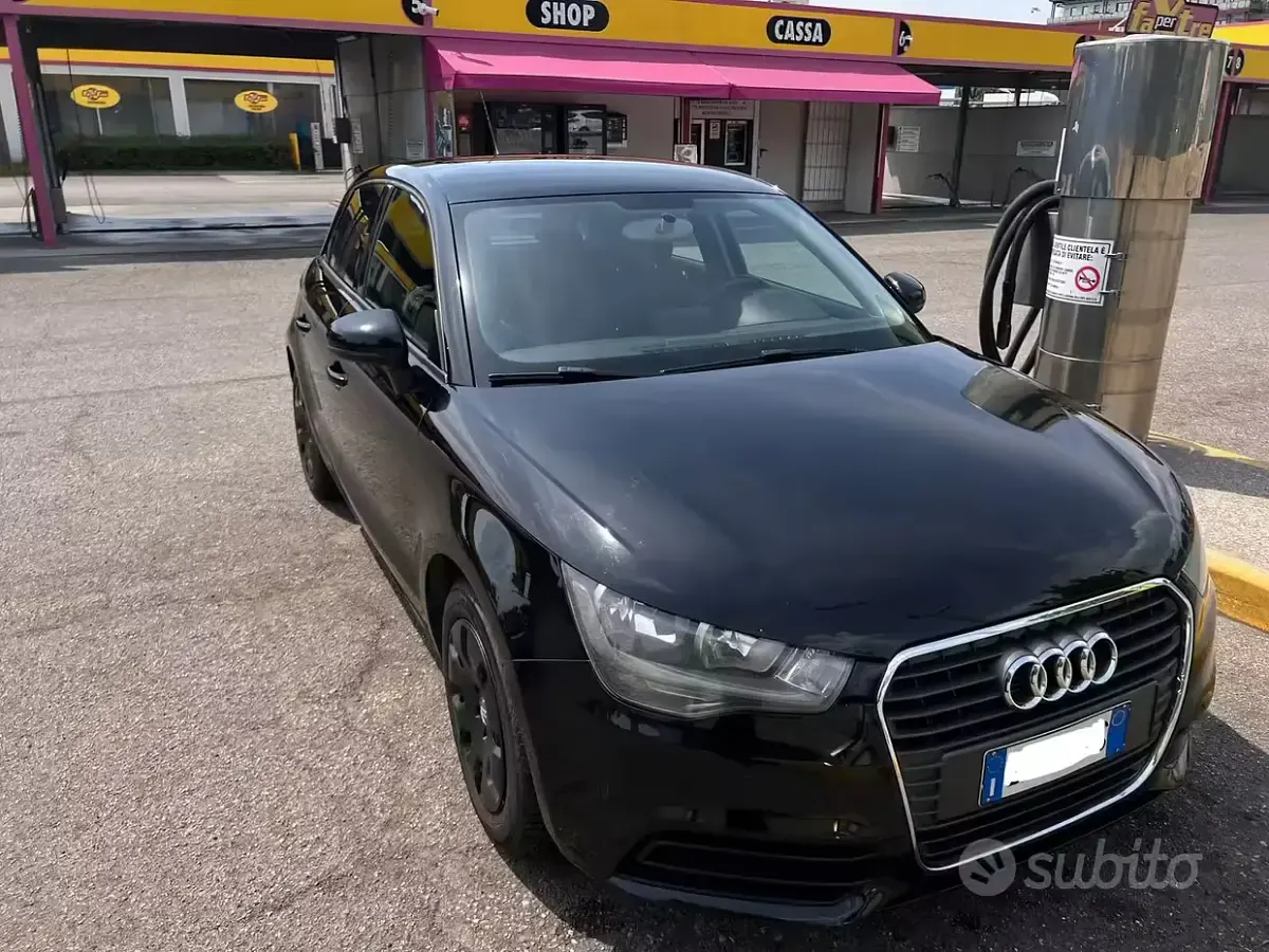 Usata Audi A1 86 CV (63 kW) 2012 Nero Utilitaria