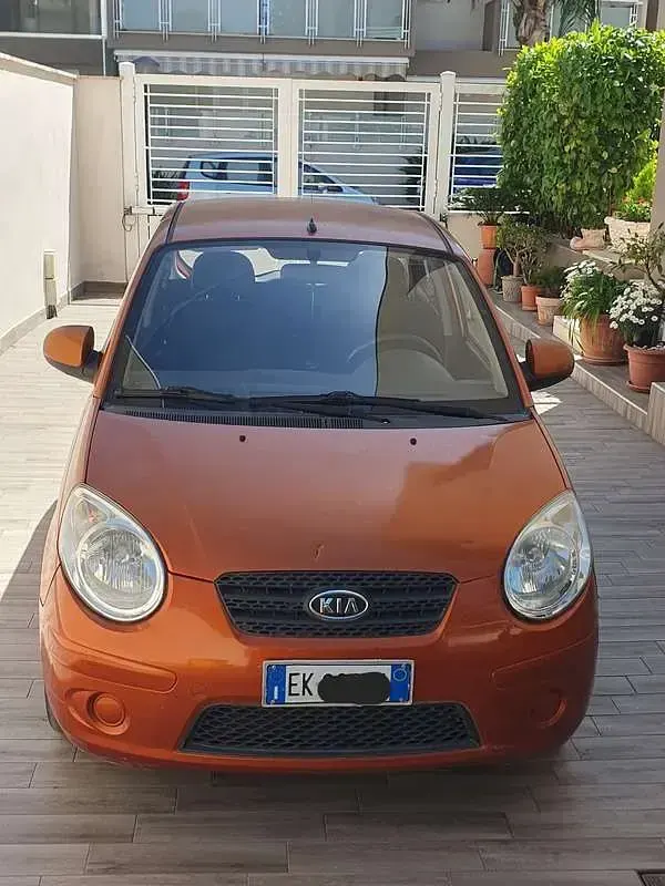 Usata Kia Picanto 65 CV (47 kW) 2011 Utilitaria