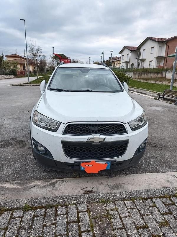Usata Chevrolet Captiva LT 163 CV (119 kW) 2011 Bianco SUV