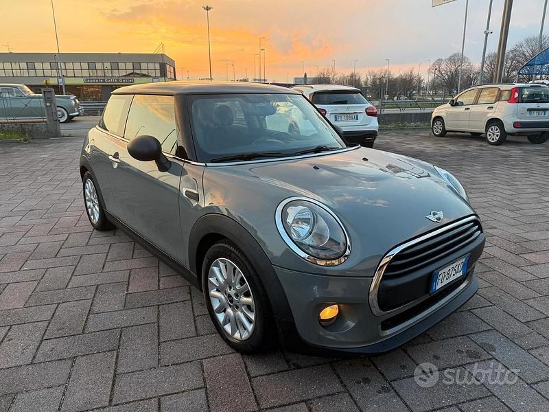 Begagnad Mini ONE 74 HK (54 kW) 2016 Grå Halvkombi