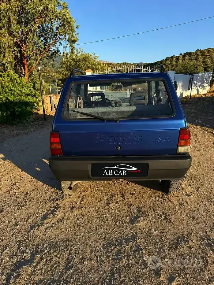 Usata Fiat Panda 4x4 Club 54 CV (39 kW) 1996 Bluazzurro Utilitaria
