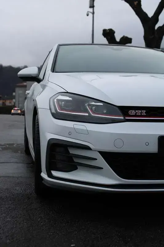 Usata VW Golf VIII GTI 245 CV (180 kW) 2020 Berlina