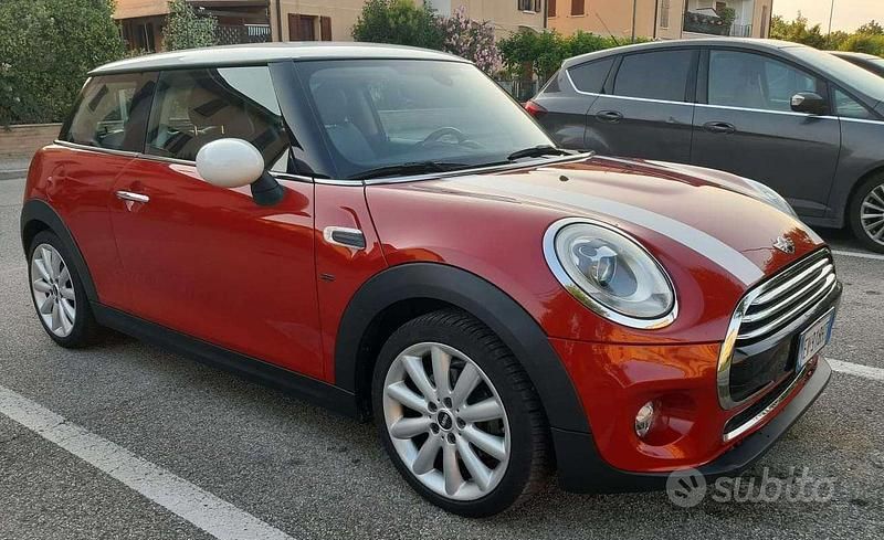 Rosso Usata 2014 Mini Cooper Due volumi | 9200 € (Buon prezzo) - Immagine 1/4