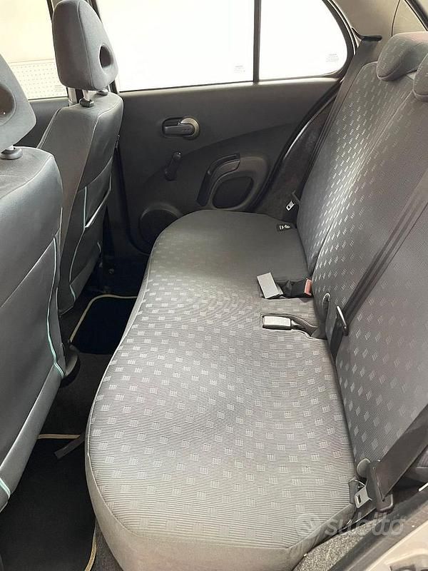 Usata Nissan Micra 65 CV (47 kW) 2004 Grigio Utilitaria