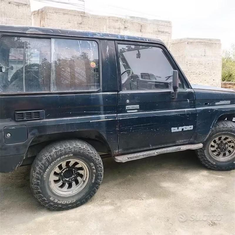 Usata Toyota Land Cruiser 86 CV (63 kW) 1989 Nero SUV