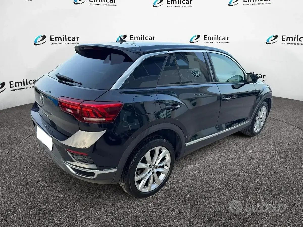 Usata VW T-Roc Advance 116 CV (85 kW) 2019 Nero SUV