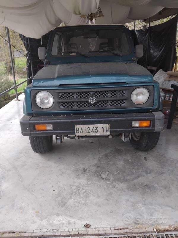 Verde Usata 1998 Suzuki Samurai SUV | 4200 € (Super prezzo) - Immagine 1/4