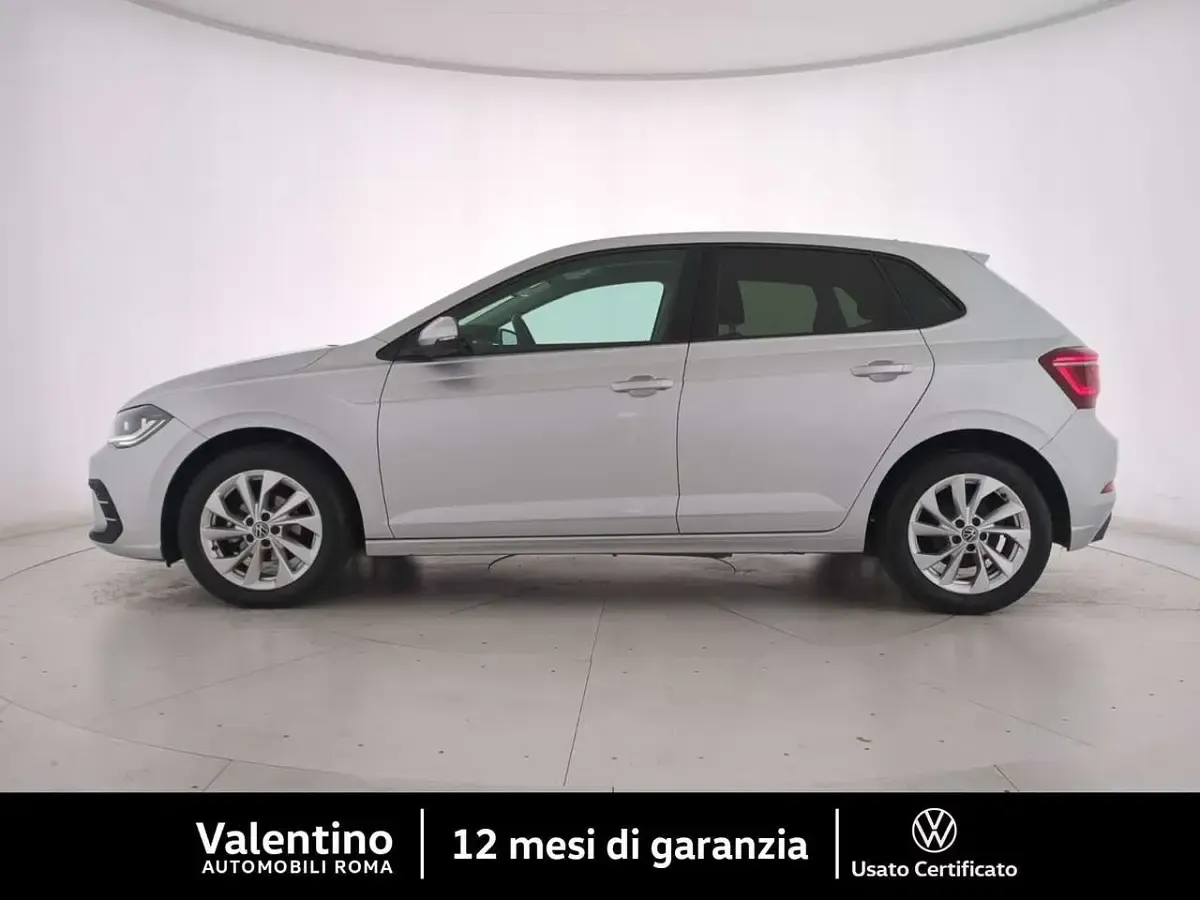 Usata VW Polo Style 95 CV (69 kW) 2023 Grigio Utilitaria