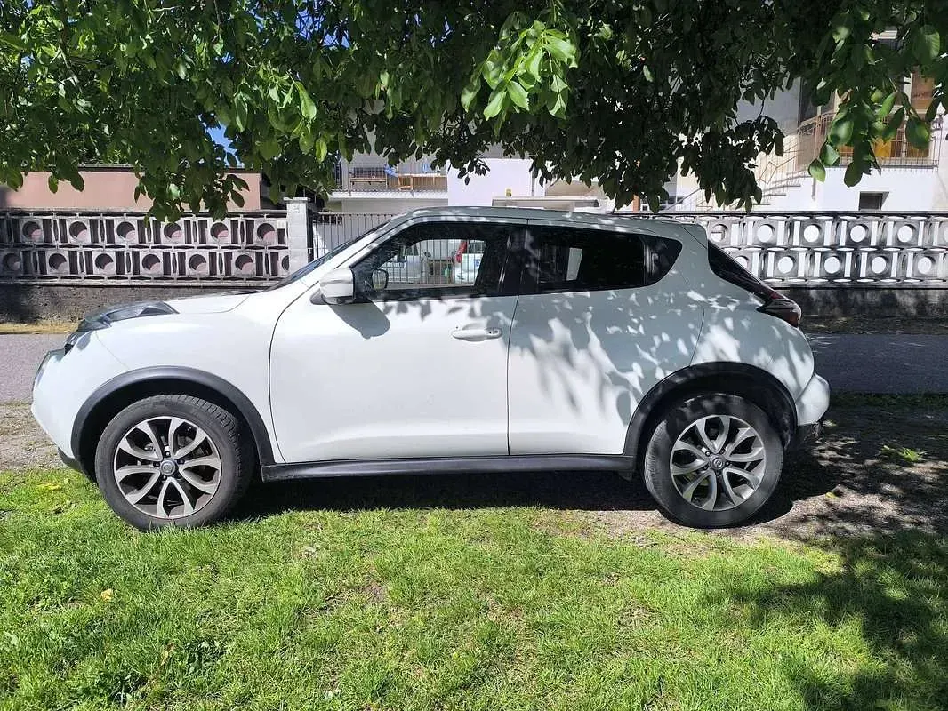 Usata Nissan Juke Tekna 110 CV (80 kW) 2016 Bianco SUV