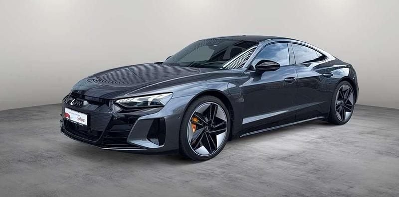 Käytetty Audi e-tron GT quattro Performance 475 kW (646 HP) 2023 Harmaa Sedan