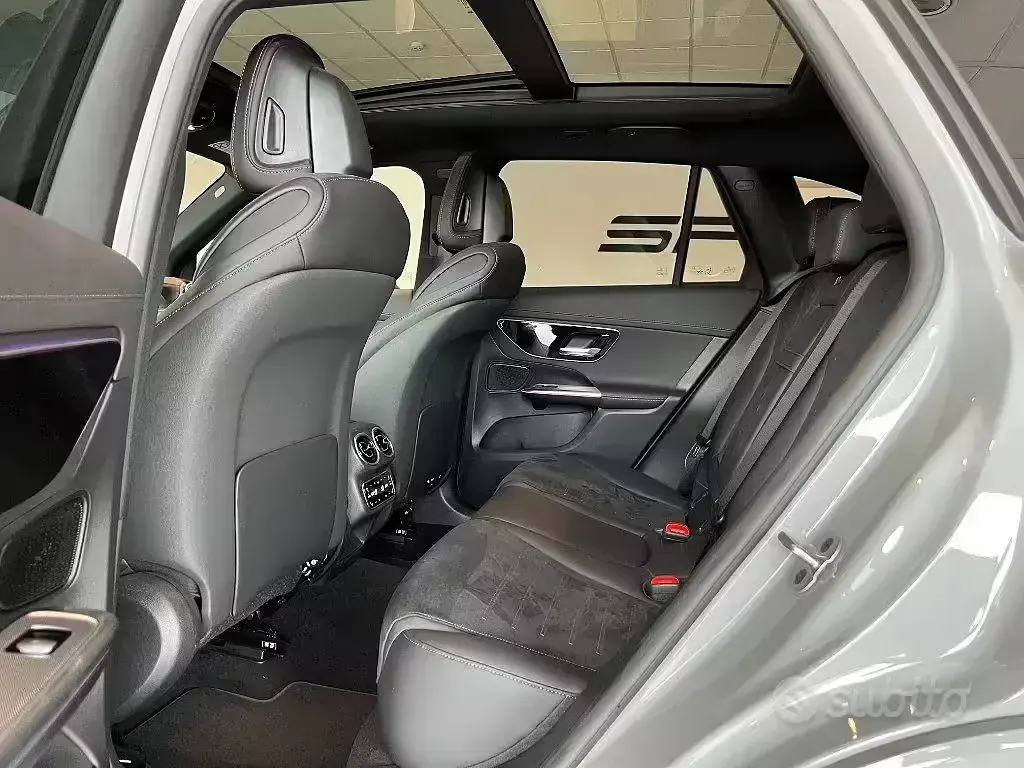 Usata Mercedes GLC300 269 CV (197 kW) 2026 Grigio SUV