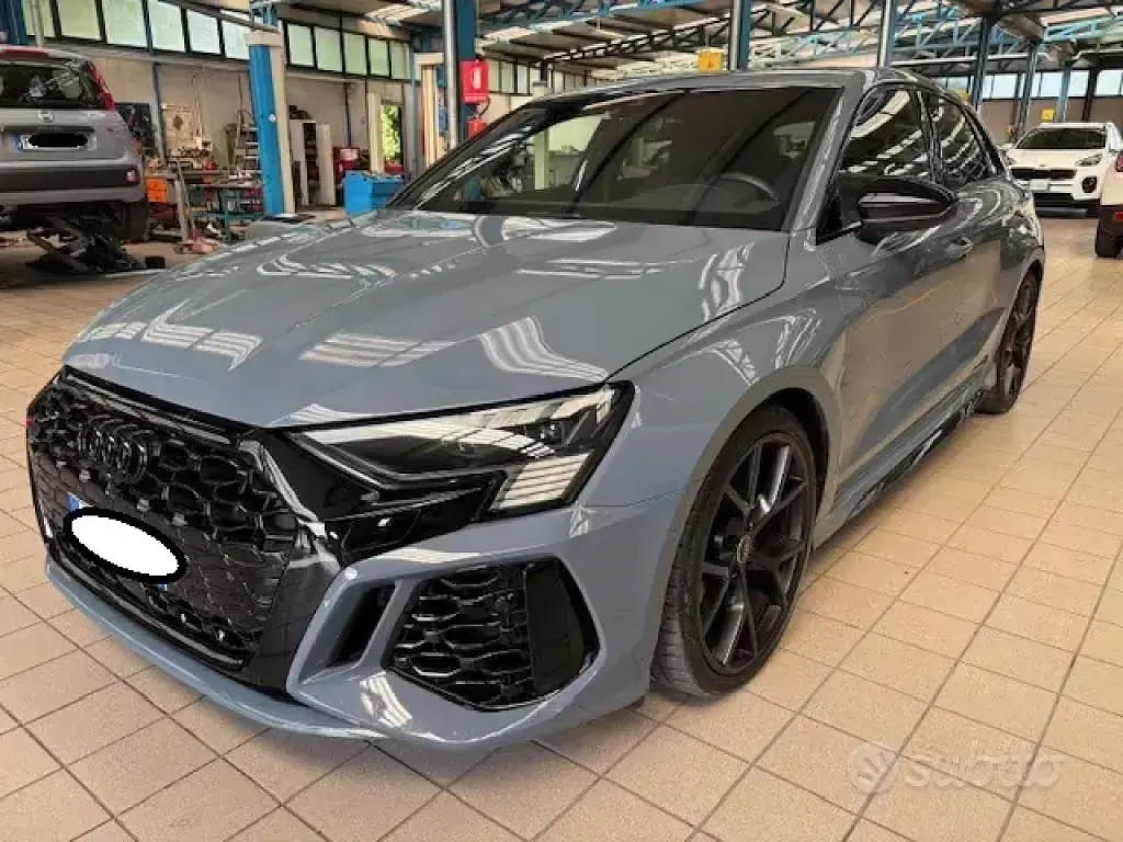 Usata Audi RS3 400 CV (294 kW) 2023 Grigio Berlina