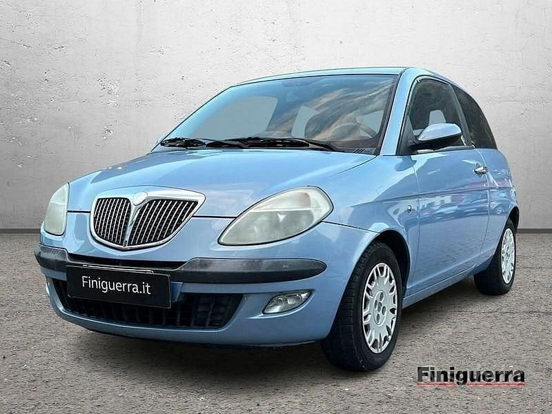 Usata Lancia Ypsilon 80 CV (58 kW) 2004 Blu Utilitaria