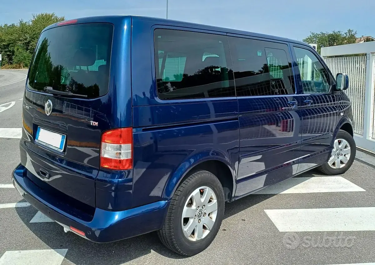 Usata VW T5 131 CV (96 kW) 2009 Blu Furgone