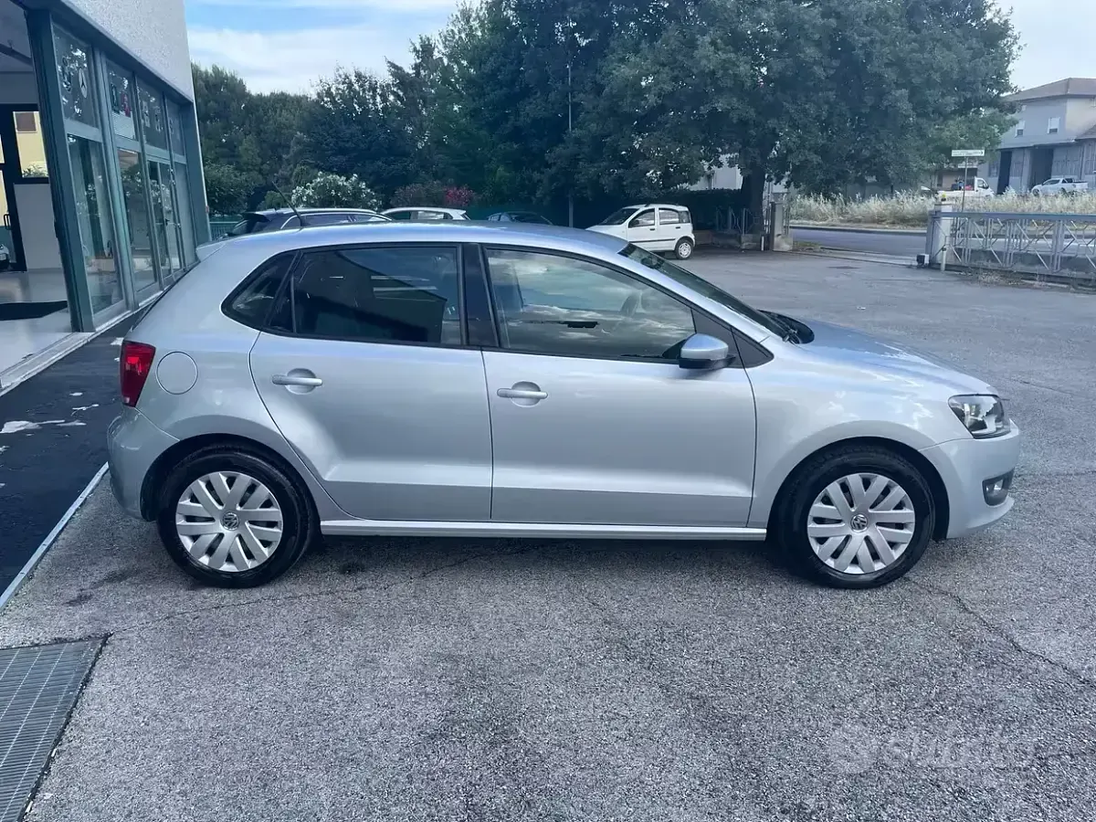 Usata VW Polo Comfortline 75 CV (55 kW) 2012 Grigio Utilitaria